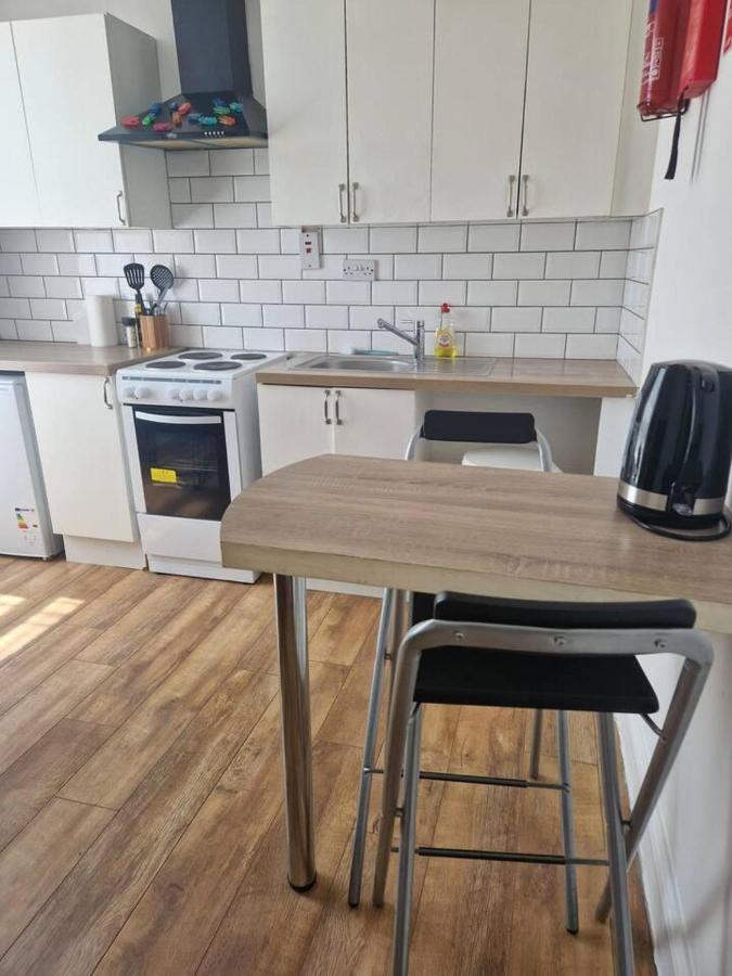 Beautiful 1-Bed Apartment In Cork Exterior foto
