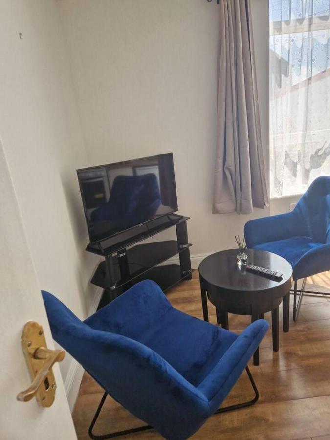 Beautiful 1-Bed Apartment In Cork Exterior foto