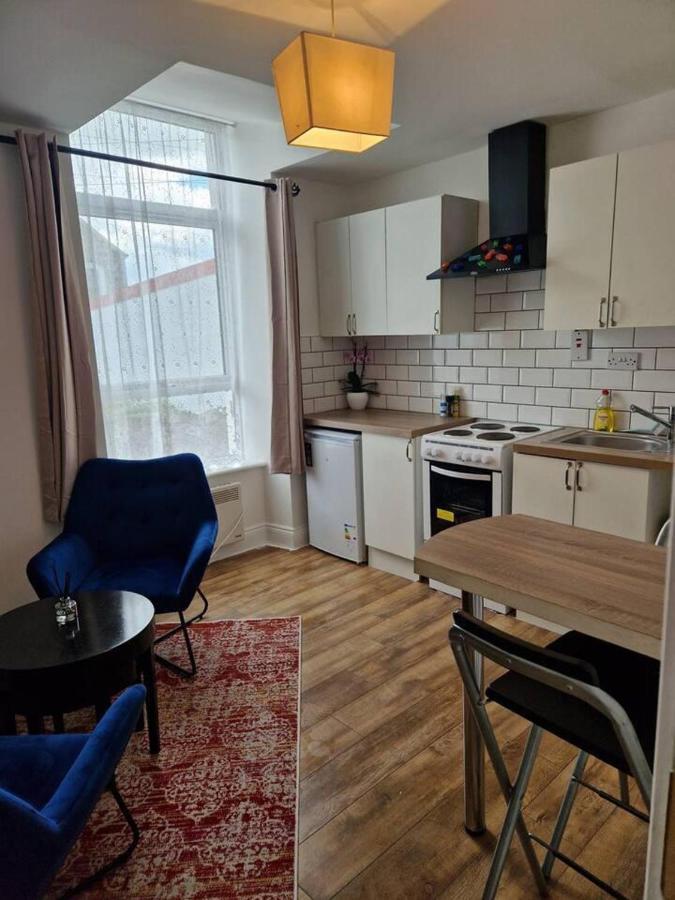 Beautiful 1-Bed Apartment In Cork Exterior foto